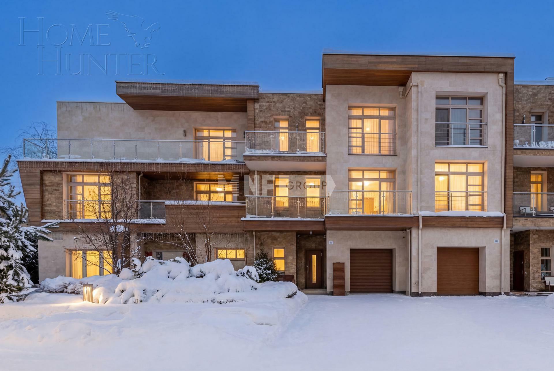 3-этажный таунхаус 290 м² с отделкой