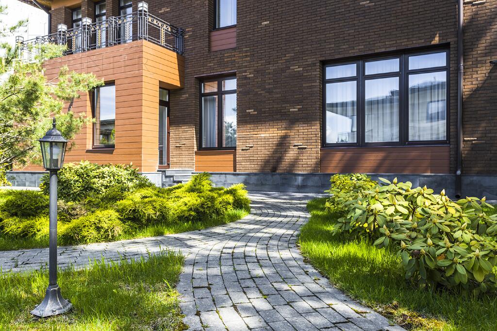 2-этажный коттедж 1 000 м² с отделкой