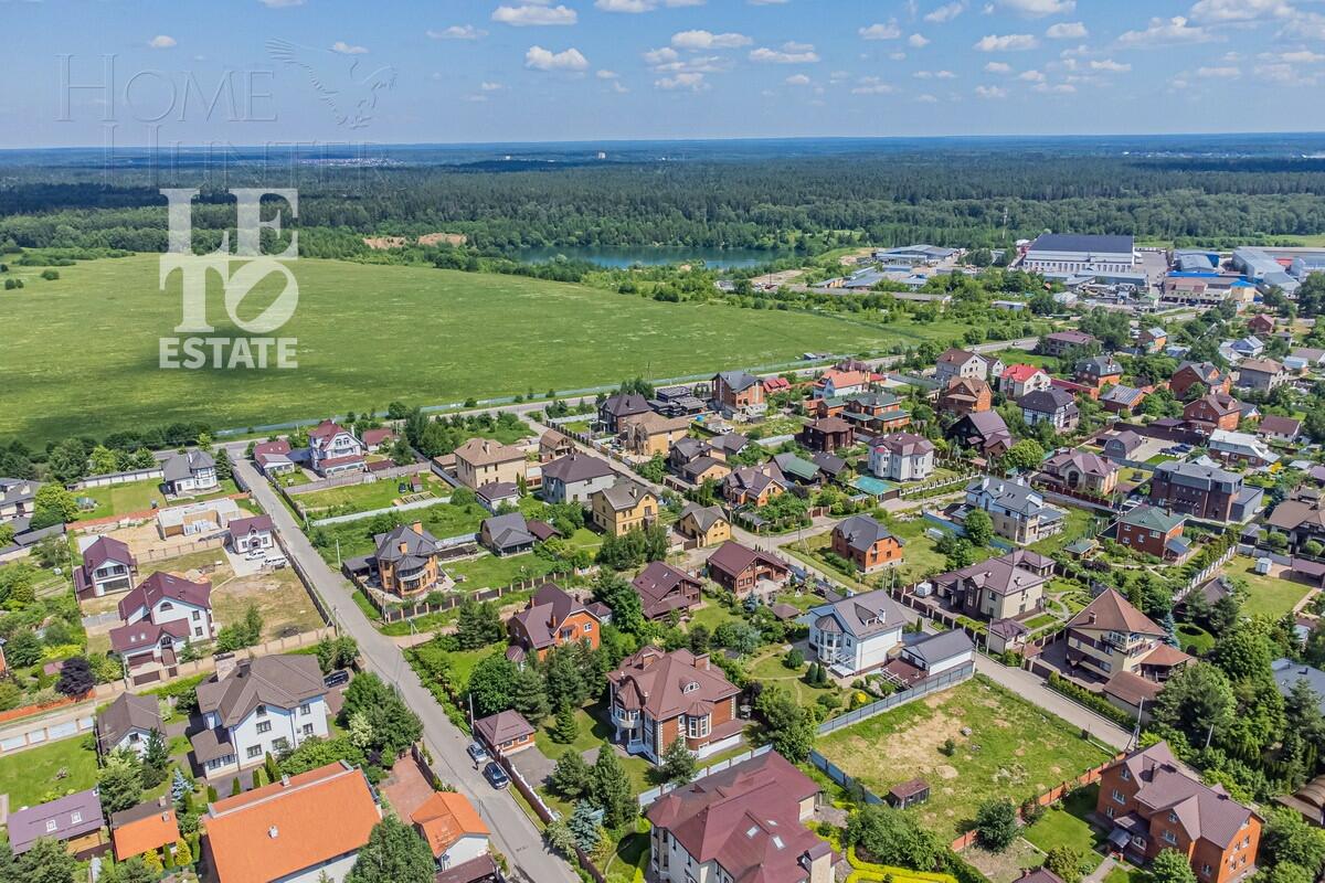 2-этажный коттедж 650 м² с отделкой