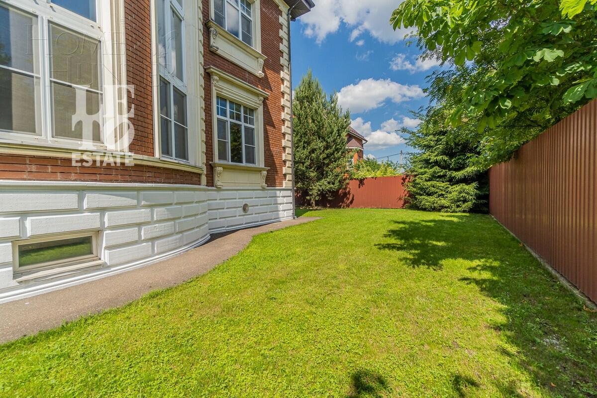 2-этажный коттедж 650 м² с отделкой