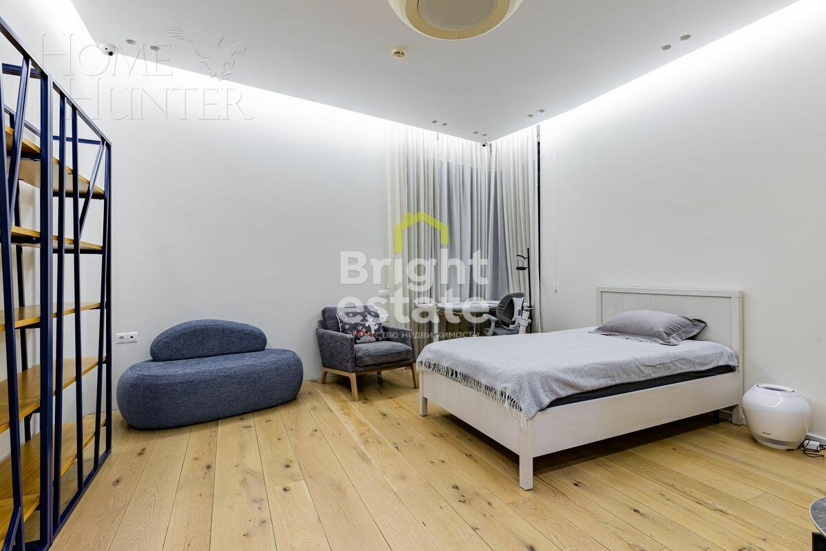 2-этажный коттедж 2 534 м² с отделкой