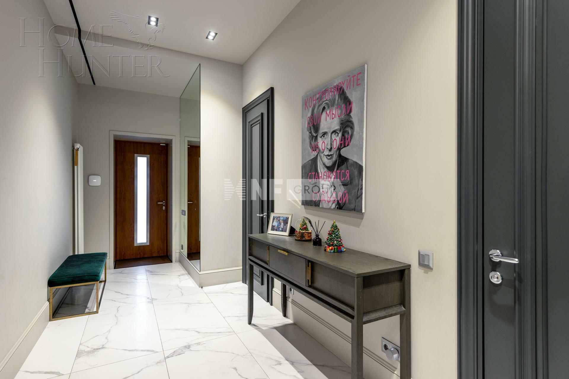 3-этажный таунхаус 290 м² с отделкой