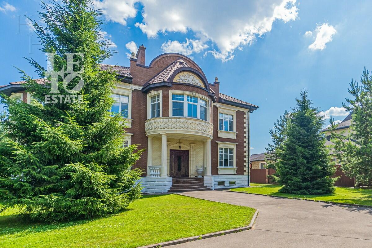 2-этажный коттедж 650 м² с отделкой