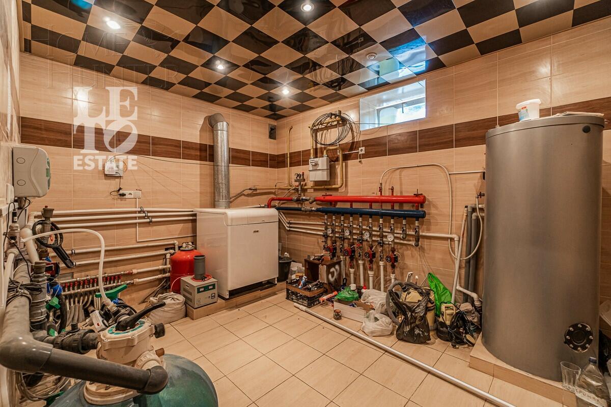 2-этажный коттедж 650 м² с отделкой