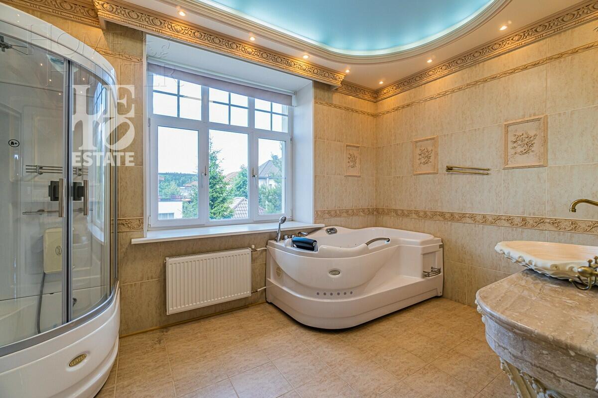 2-этажный коттедж 650 м² с отделкой