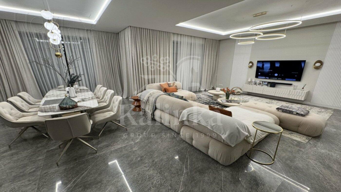 2-этажный коттедж 300 м² с отделкой