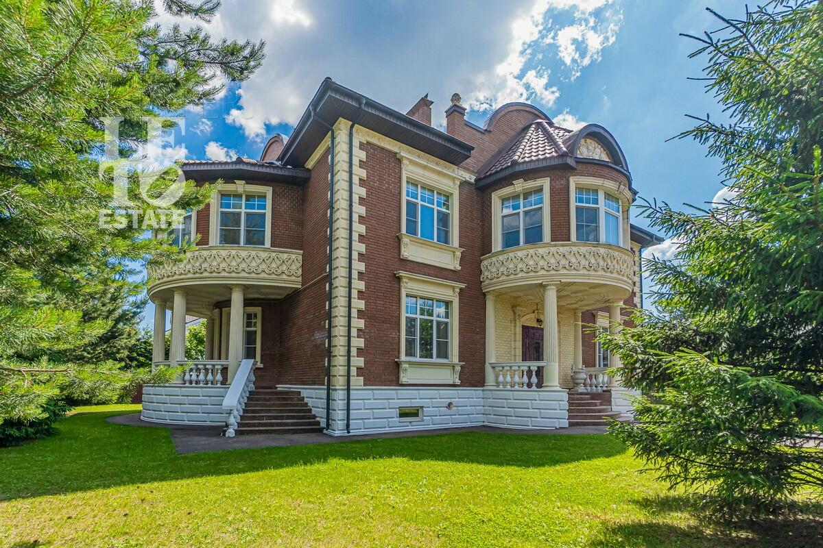 2-этажный коттедж 650 м² с отделкой