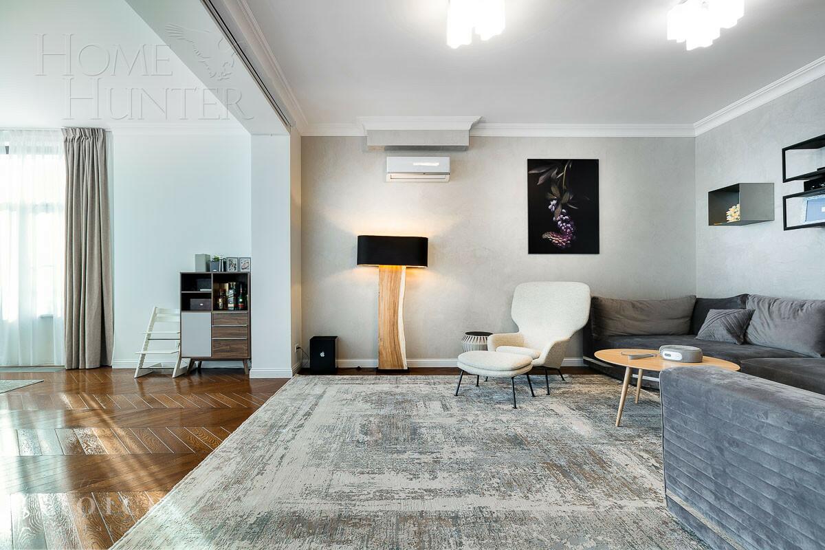 2-этажный таунхаус 293 м² с отделкой