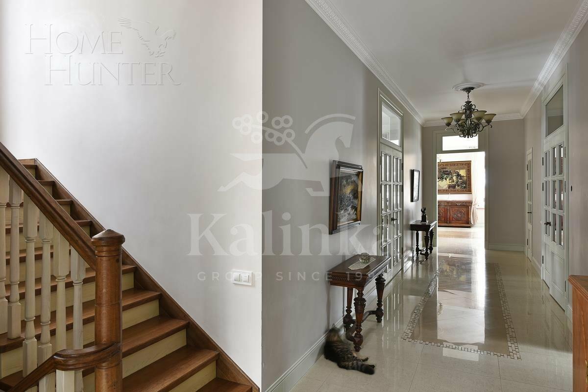 2-этажный коттедж 435 м² с отделкой