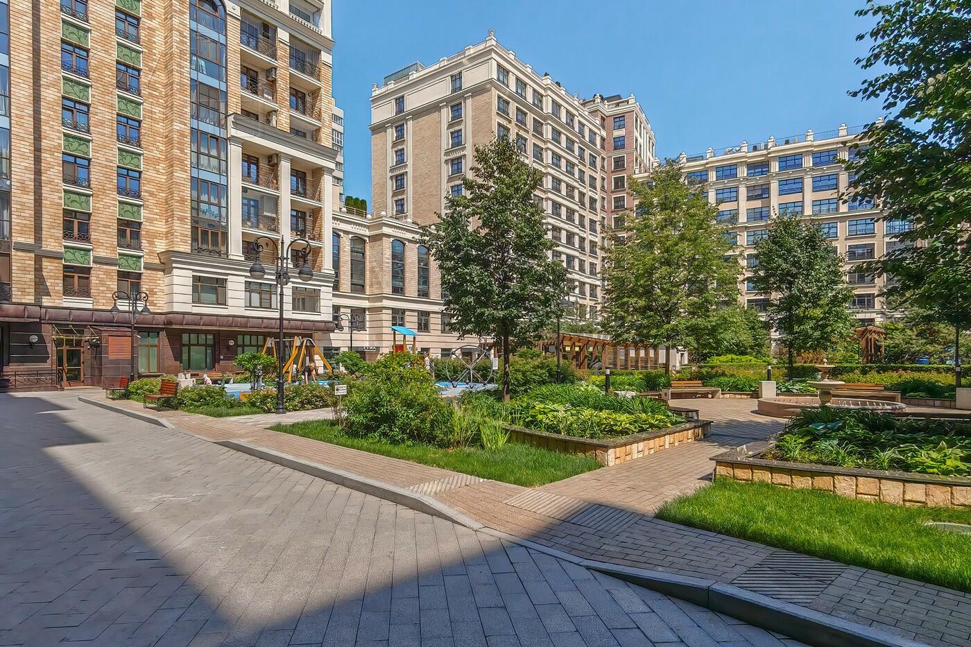 3-КОМН. КВАРТИРА С ОТДЕЛКОЙ 140.2 М² НА 2 ЭТАЖЕ