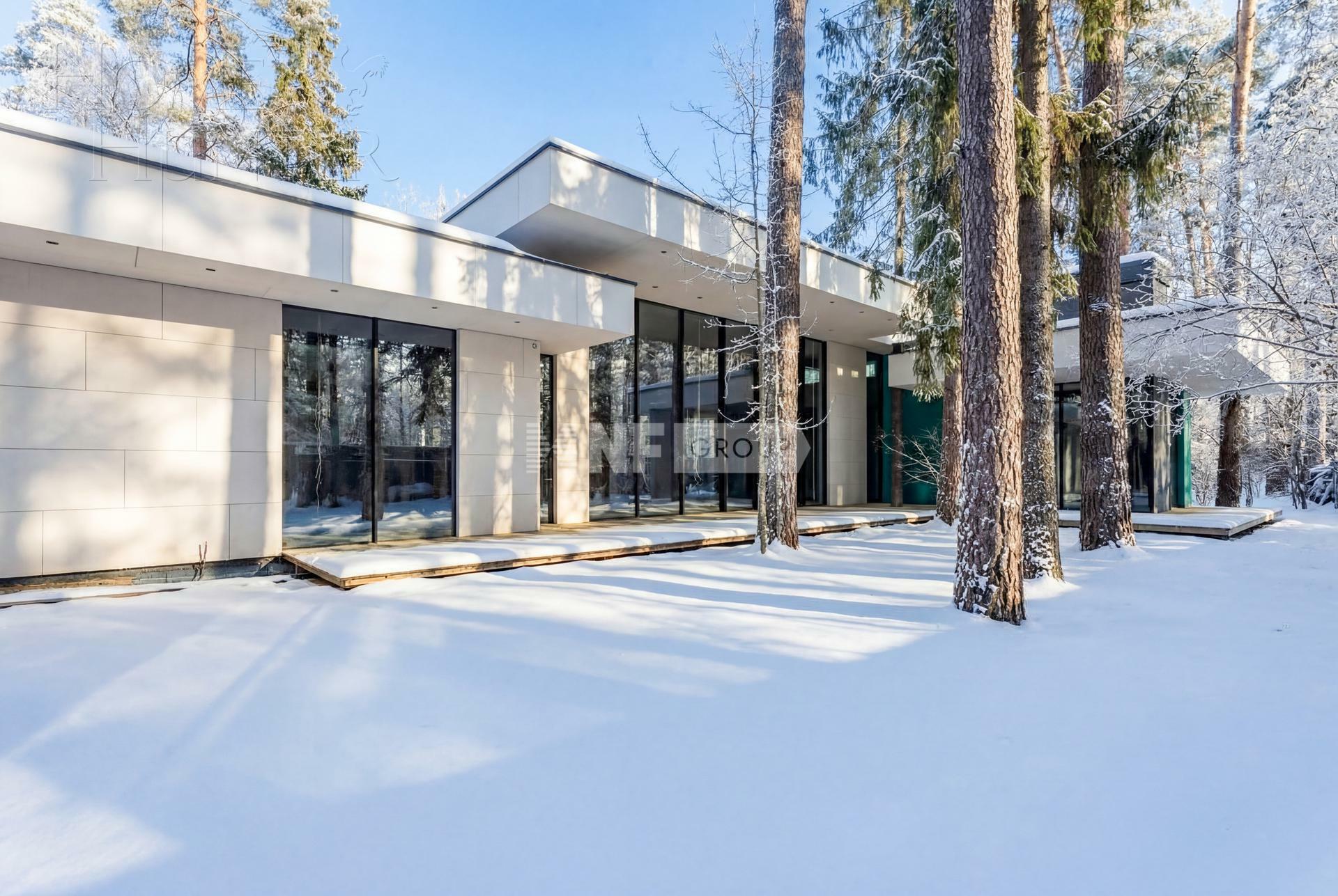 1-этажный коттедж 853 м² без отделки