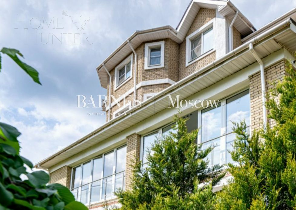 3-этажный коттедж 420 м² с отделкой