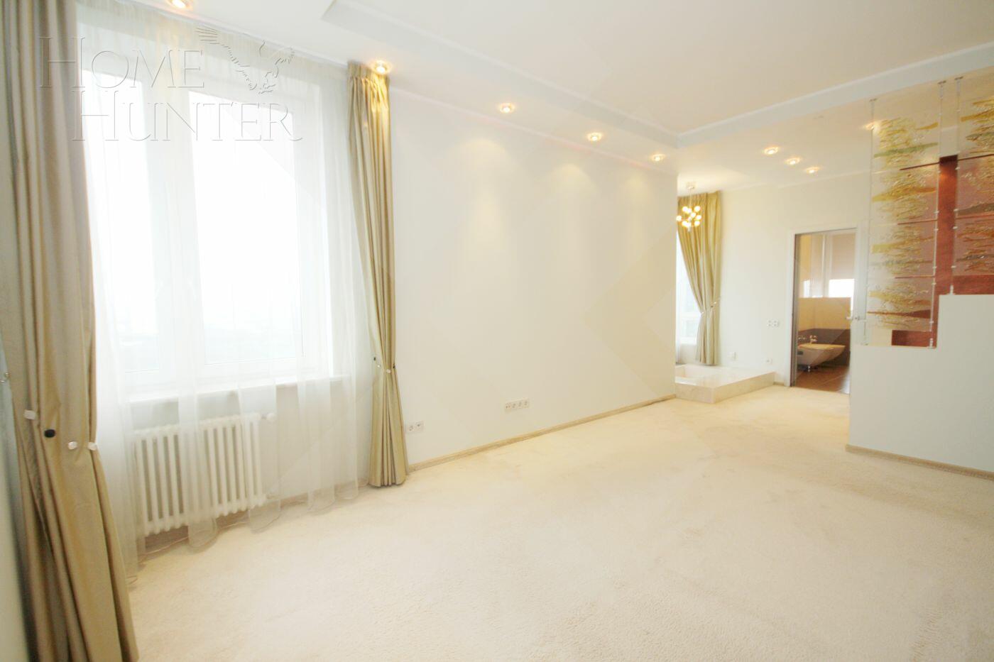 4-КОМН. КВАРТИРА С ОТДЕЛКОЙ 220 М² НА 25 ЭТАЖЕ