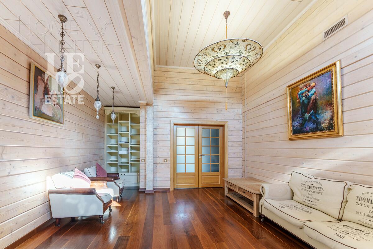 3-этажный коттедж 680 м² с отделкой