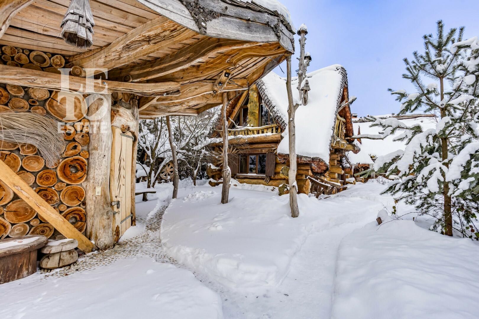 2-этажный коттедж 300 м² с отделкой