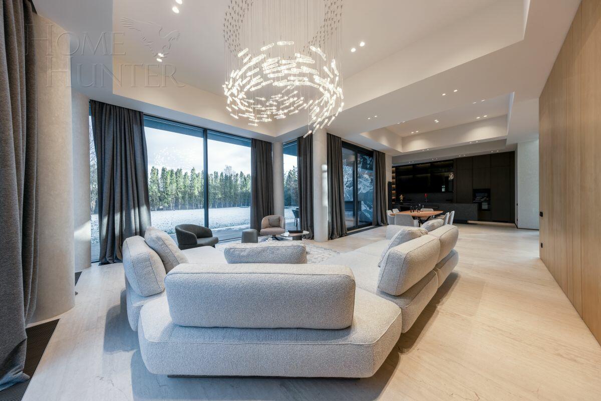 2-этажный коттедж 663 м² с отделкой