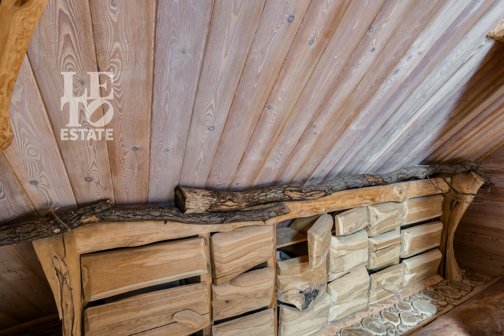 2-этажный коттедж 300 м² с отделкой