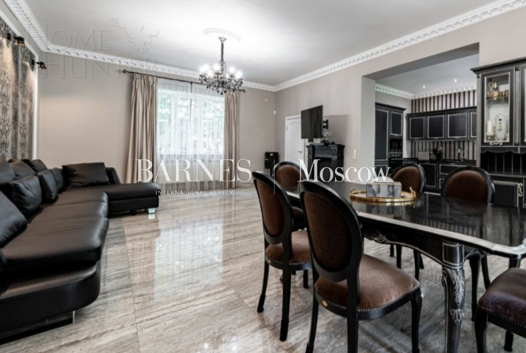 3-этажный коттедж 420 м² с отделкой