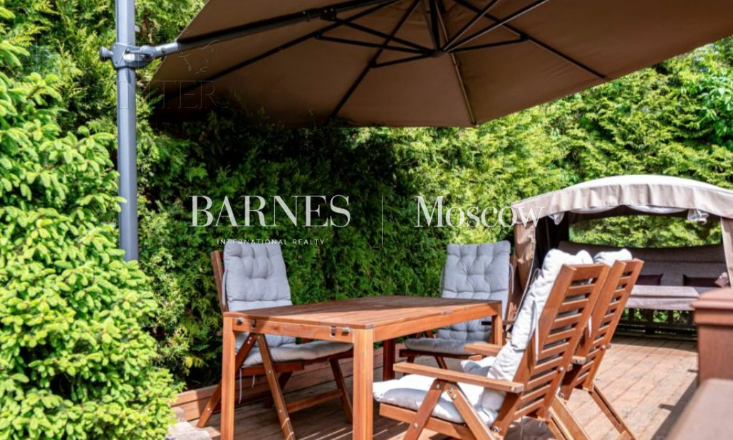 3-этажный коттедж 420 м² с отделкой