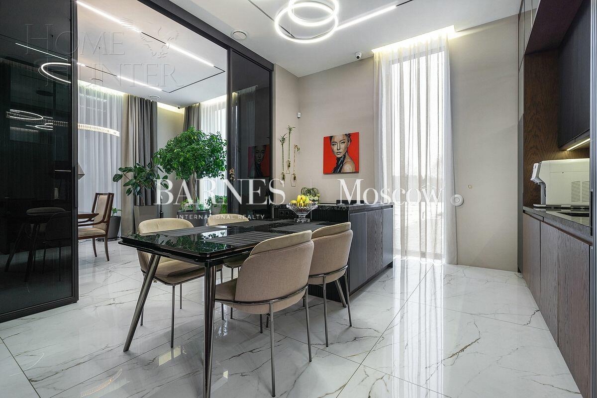 2-этажный коттедж 1 340 м² с отделкой