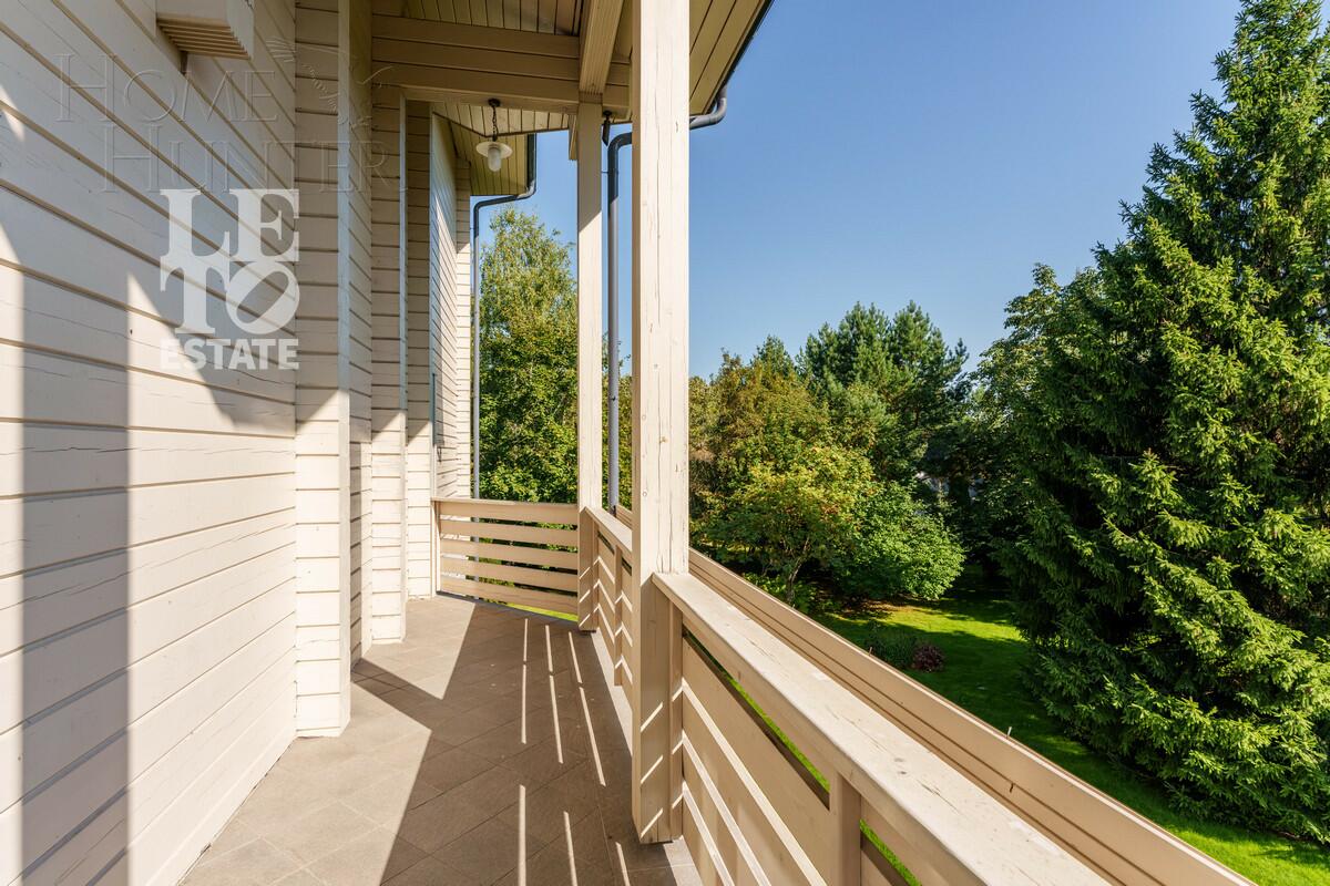 3-этажный коттедж 680 м² с отделкой