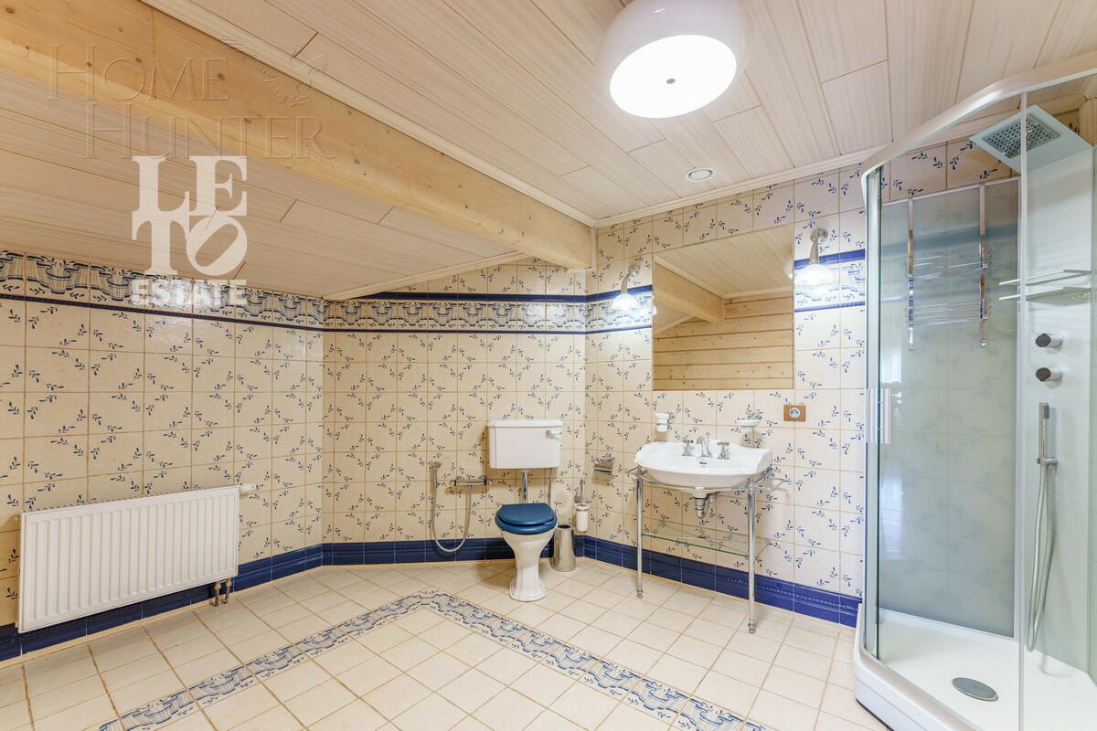 3-этажный коттедж 680 м² с отделкой