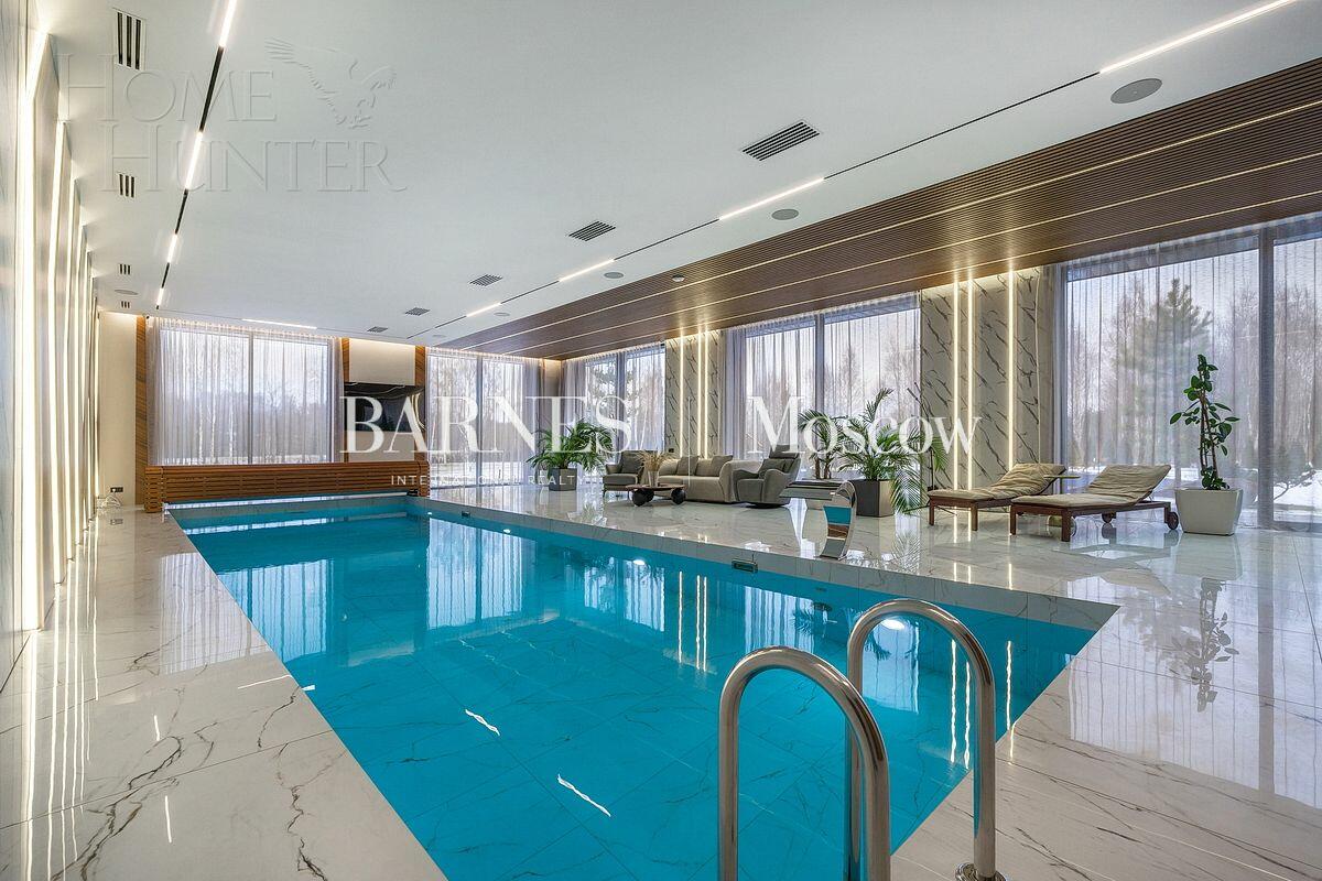 2-этажный коттедж 1 340 м² с отделкой