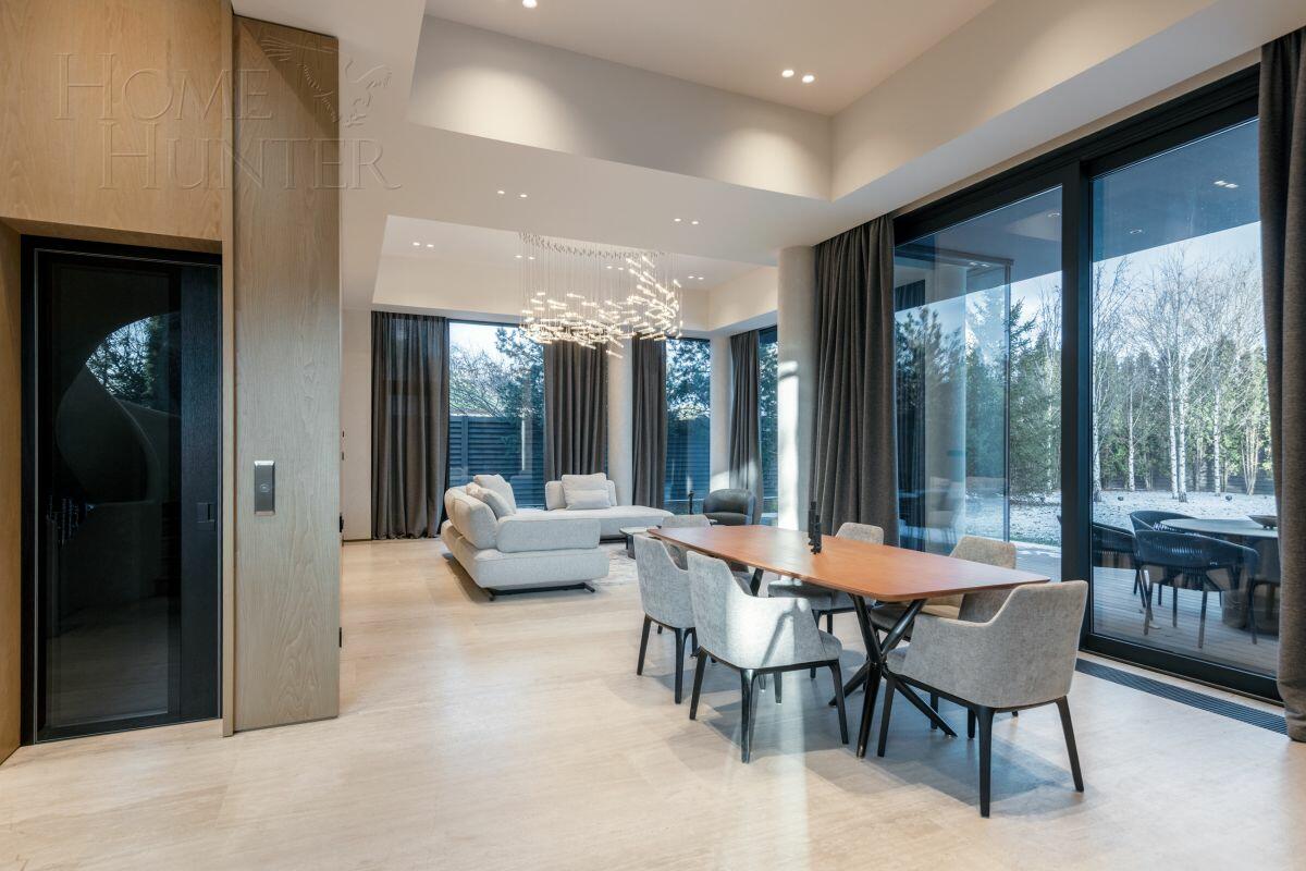 2-этажный коттедж 663 м² с отделкой