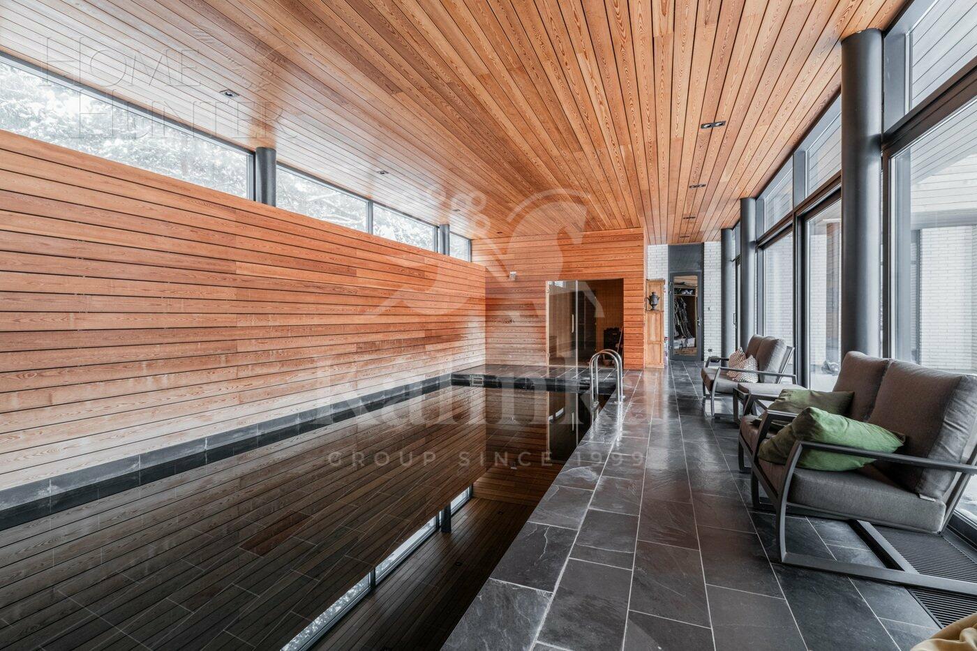 2-этажный коттедж 800 м² с отделкой