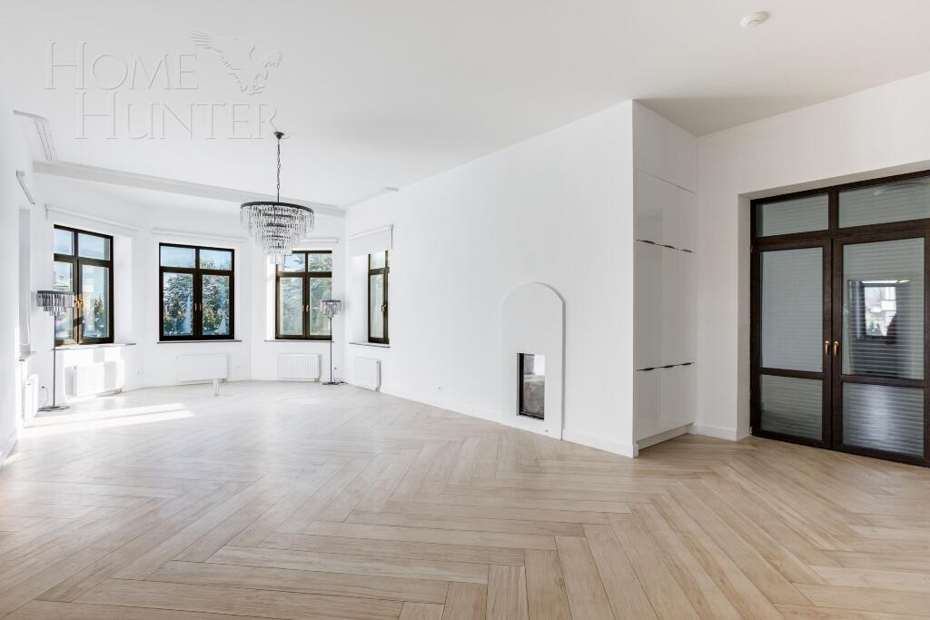 2-этажный коттедж 375 м² с отделкой