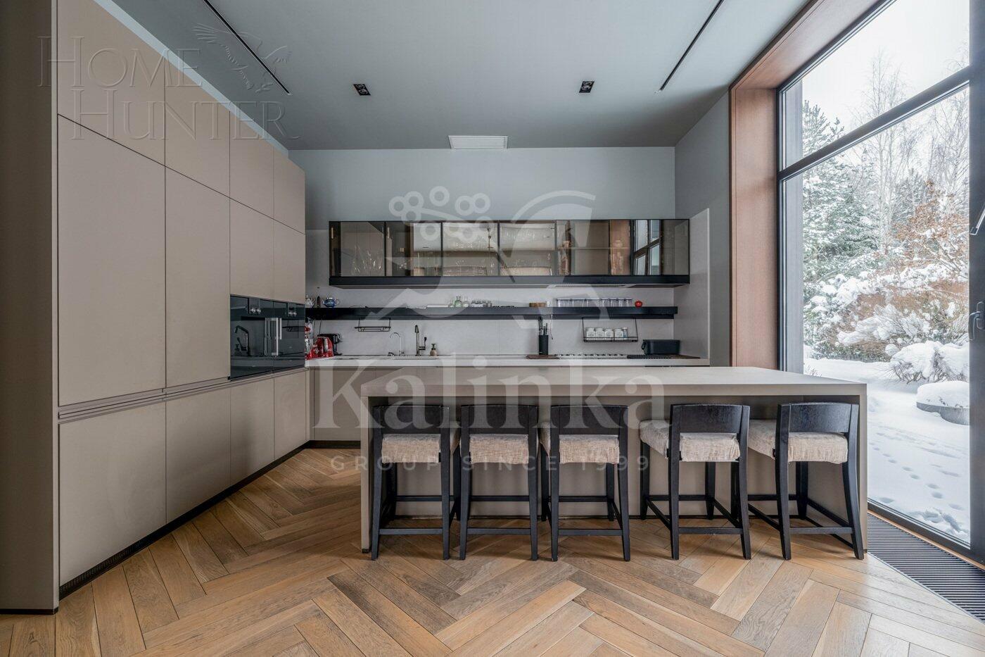 2-этажный коттедж 800 м² с отделкой