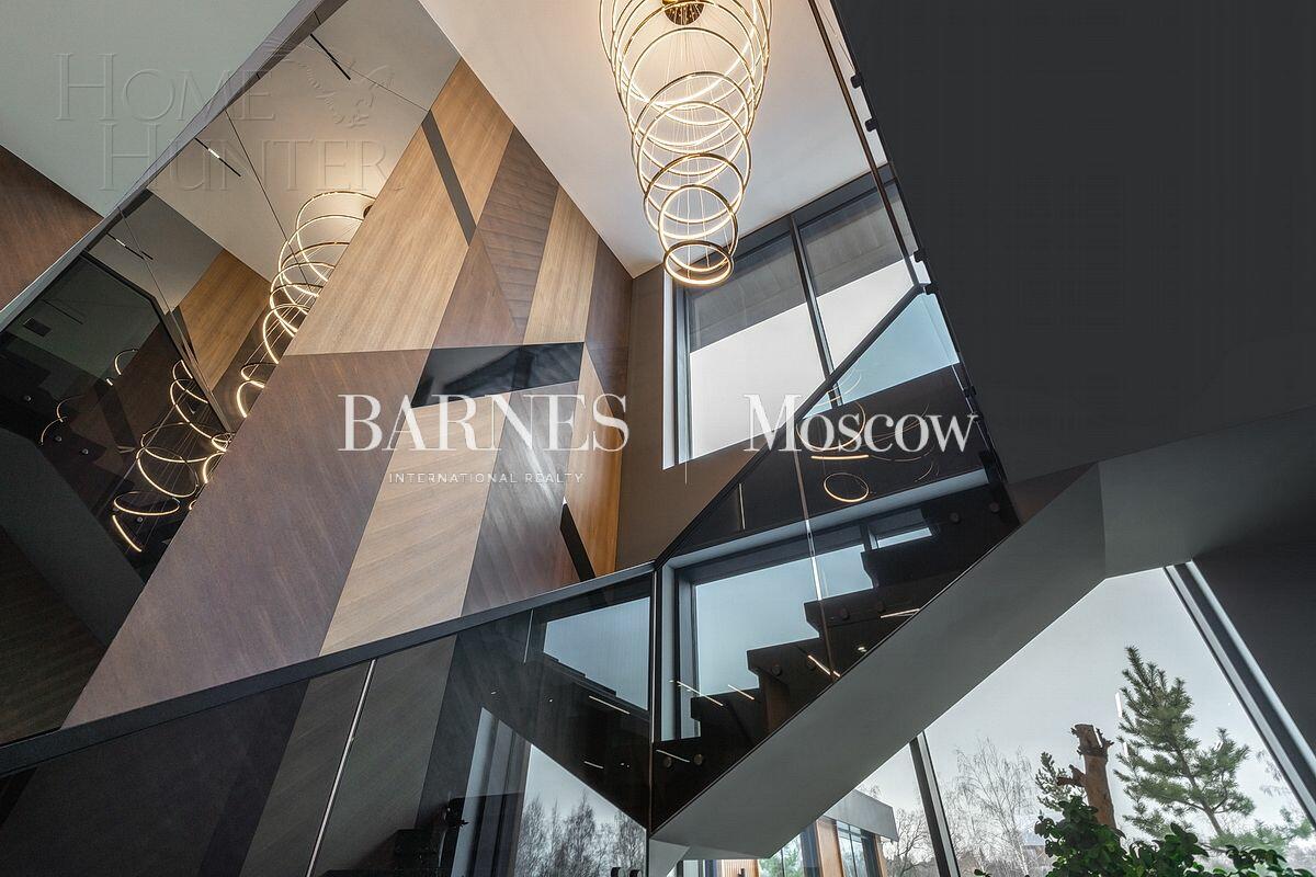 2-этажный коттедж 1 340 м² с отделкой