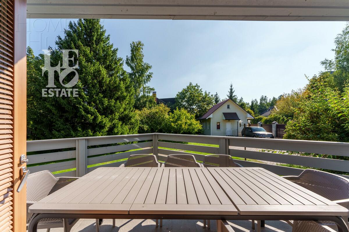 3-этажный коттедж 680 м² с отделкой