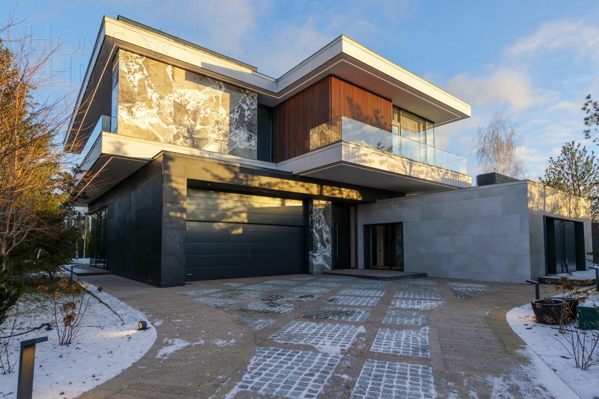 2-этажный коттедж 663 м² с отделкой