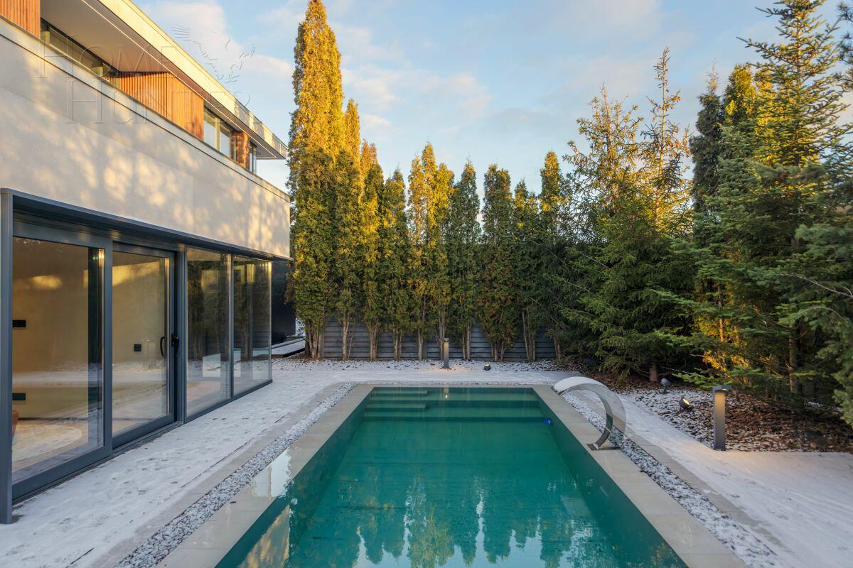 2-этажный коттедж 663 м² с отделкой