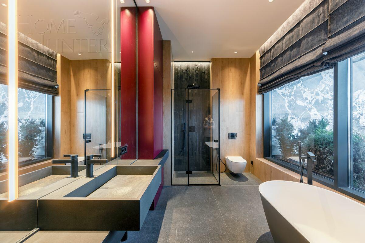 2-этажный коттедж 663 м² с отделкой