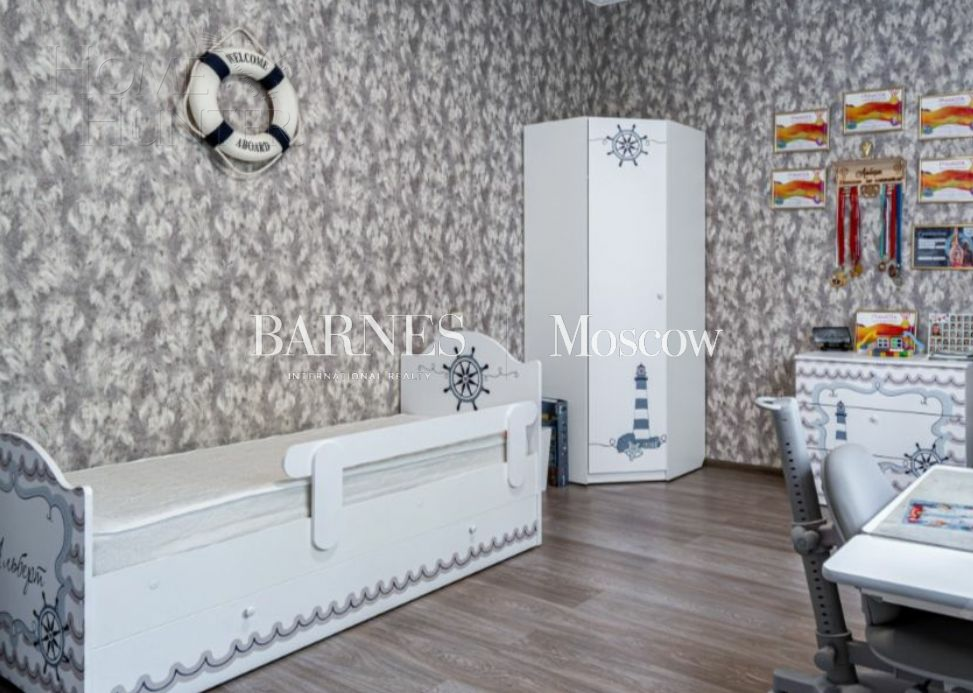 3-этажный коттедж 420 м² с отделкой