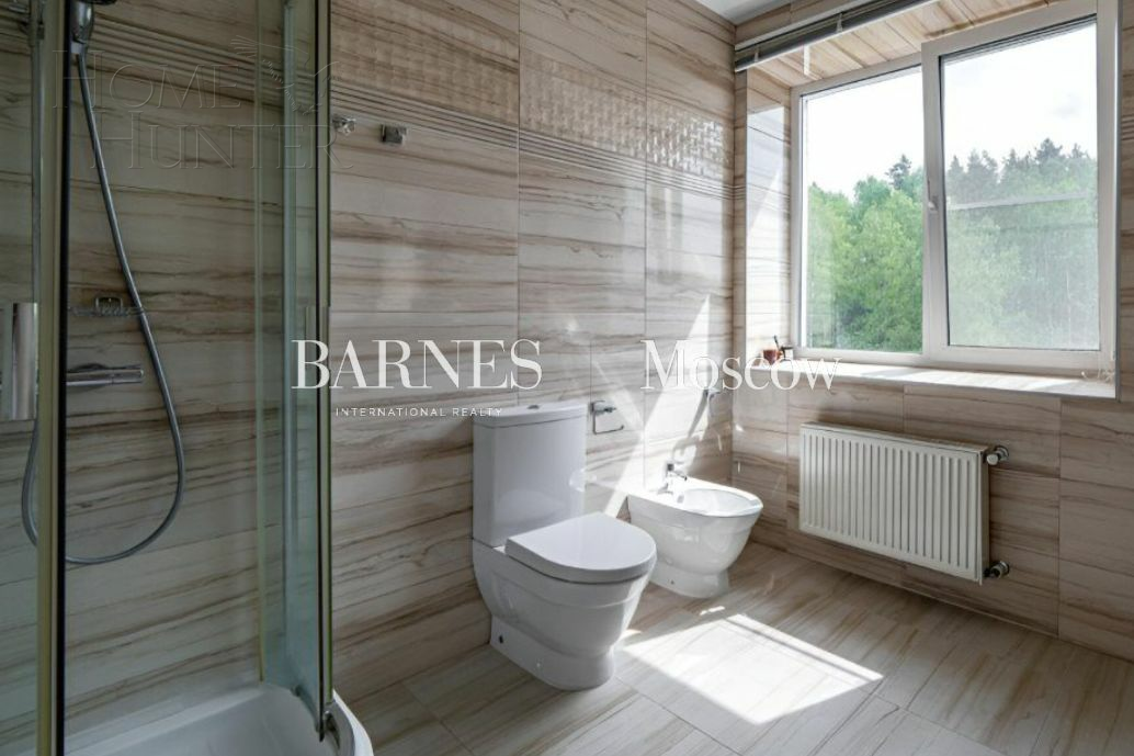 3-этажный коттедж 420 м² с отделкой