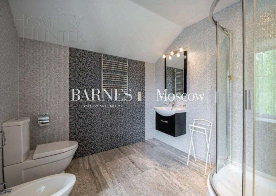 3-этажный коттедж 420 м² с отделкой