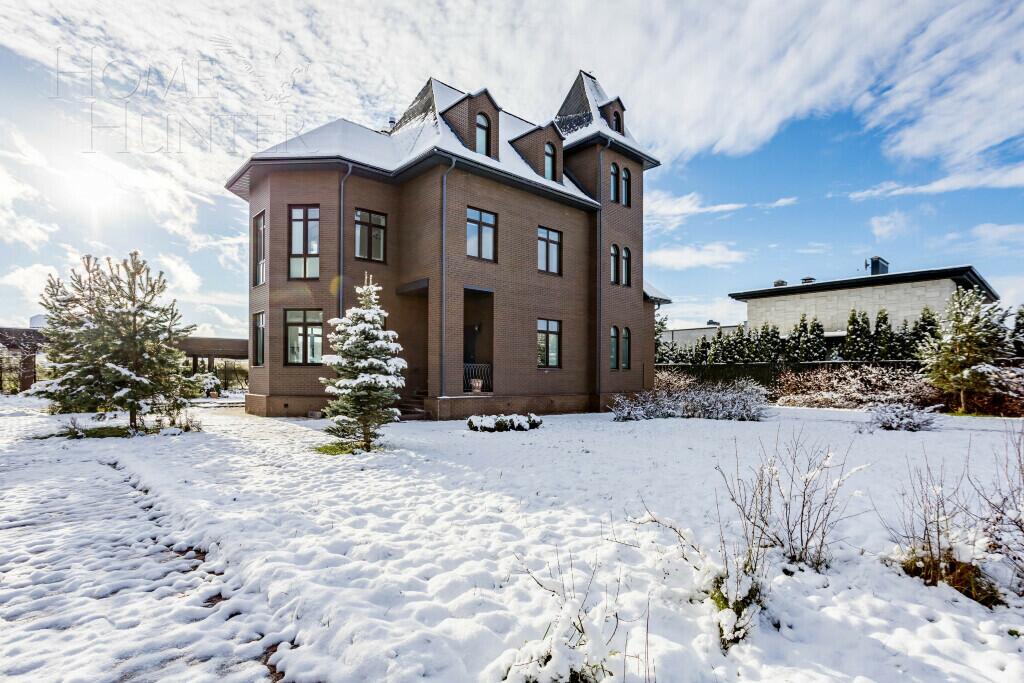 2-этажный коттедж 375 м² с отделкой