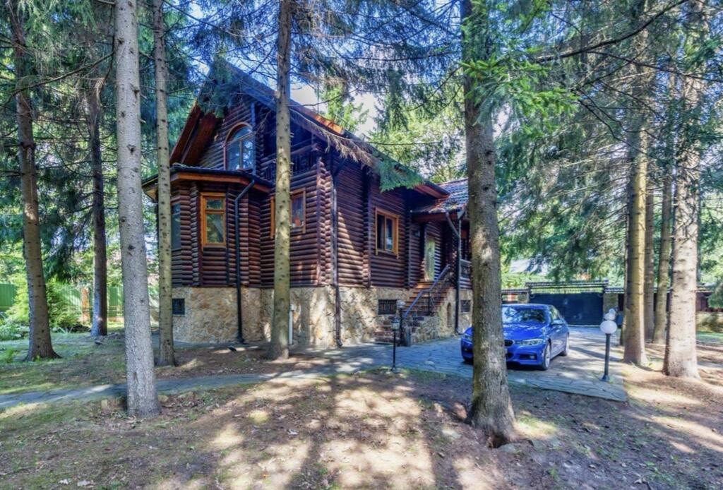 2-этажный коттедж 325 м² с отделкой