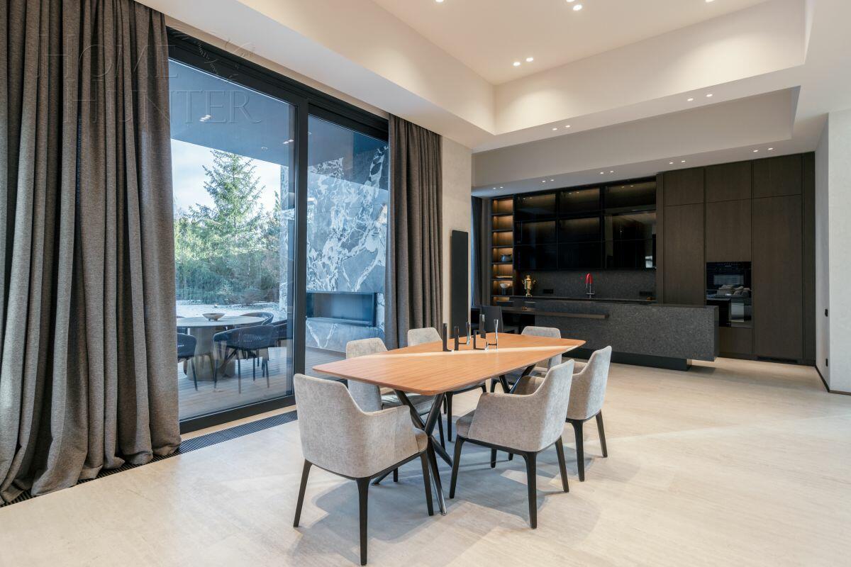 2-этажный коттедж 663 м² с отделкой