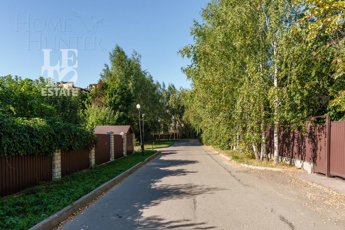 3-этажный коттедж 680 м² с отделкой