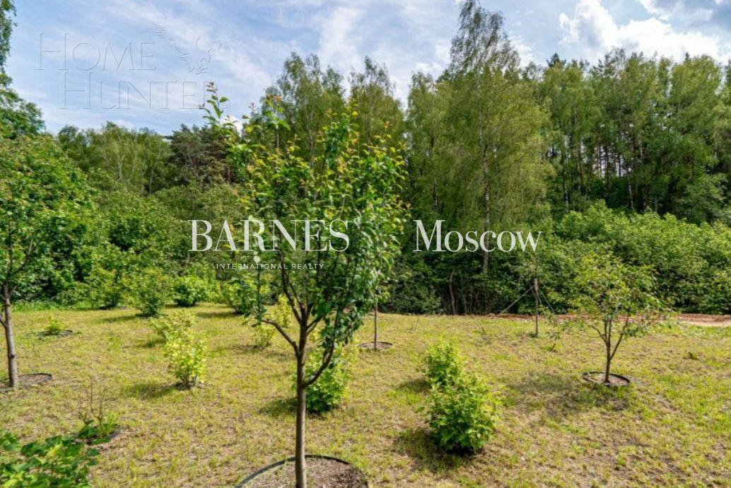 3-этажный коттедж 420 м² с отделкой