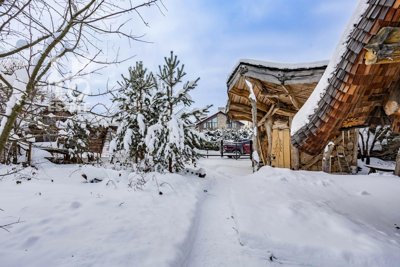 2-этажный коттедж 300 м² с отделкой