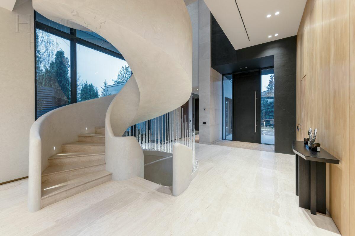 2-этажный коттедж 663 м² с отделкой