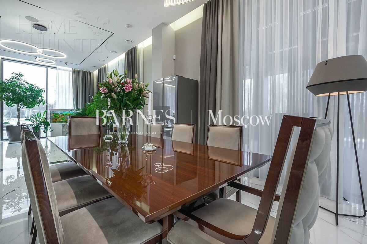 2-этажный коттедж 1 340 м² с отделкой