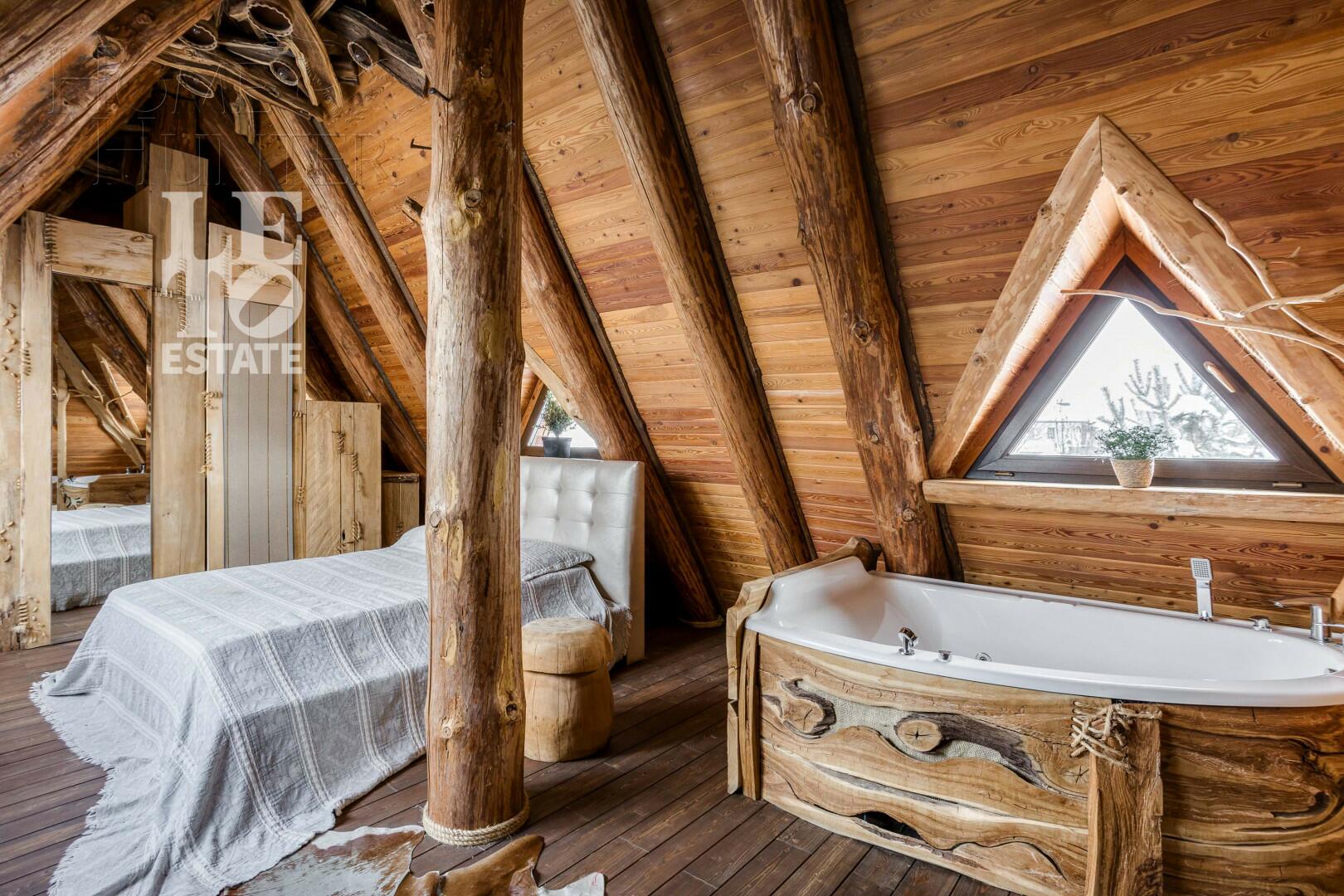 2-этажный коттедж 300 м² с отделкой