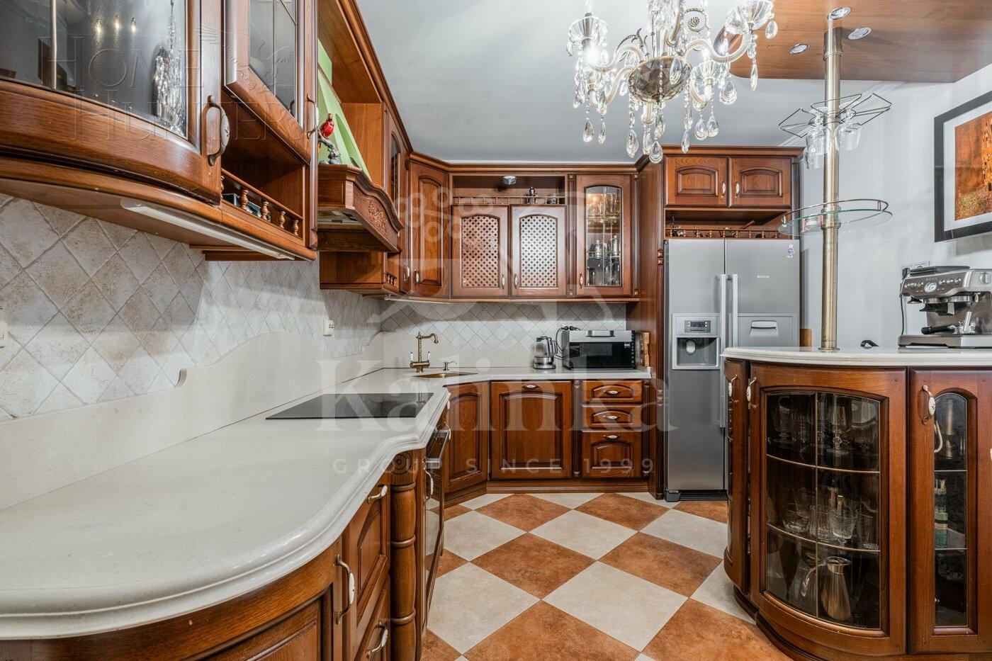 2-этажный коттедж 460 м² с отделкой