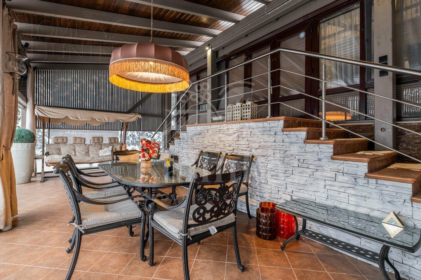 2-этажный коттедж 460 м² с отделкой